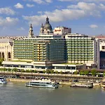 Hotel Marriott 5*