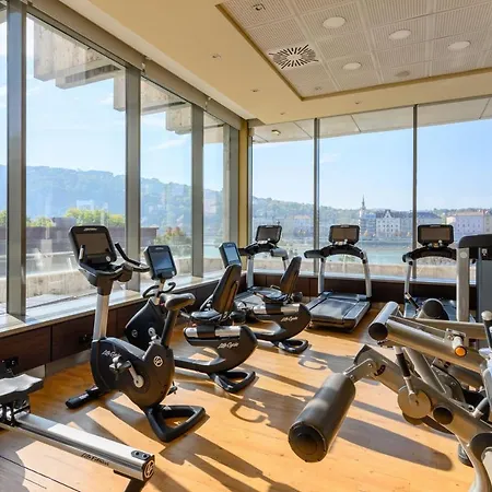 Marriott Hotel 5*