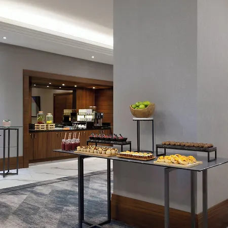 Marriott Hotel 5*